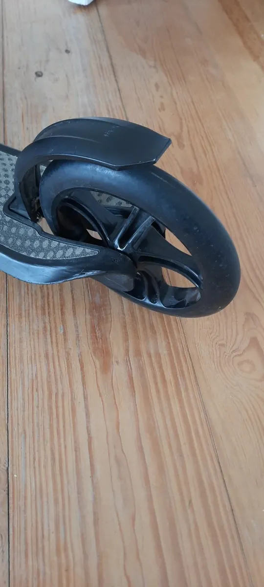 Aero c5 scooter - Image 4