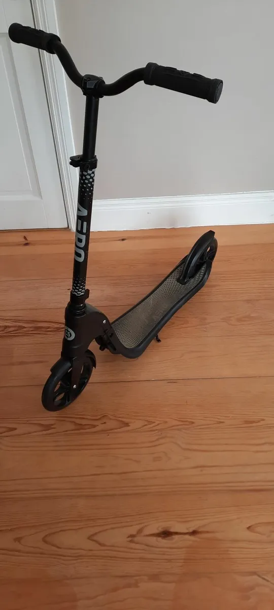 Aero c5 scooter - Image 1