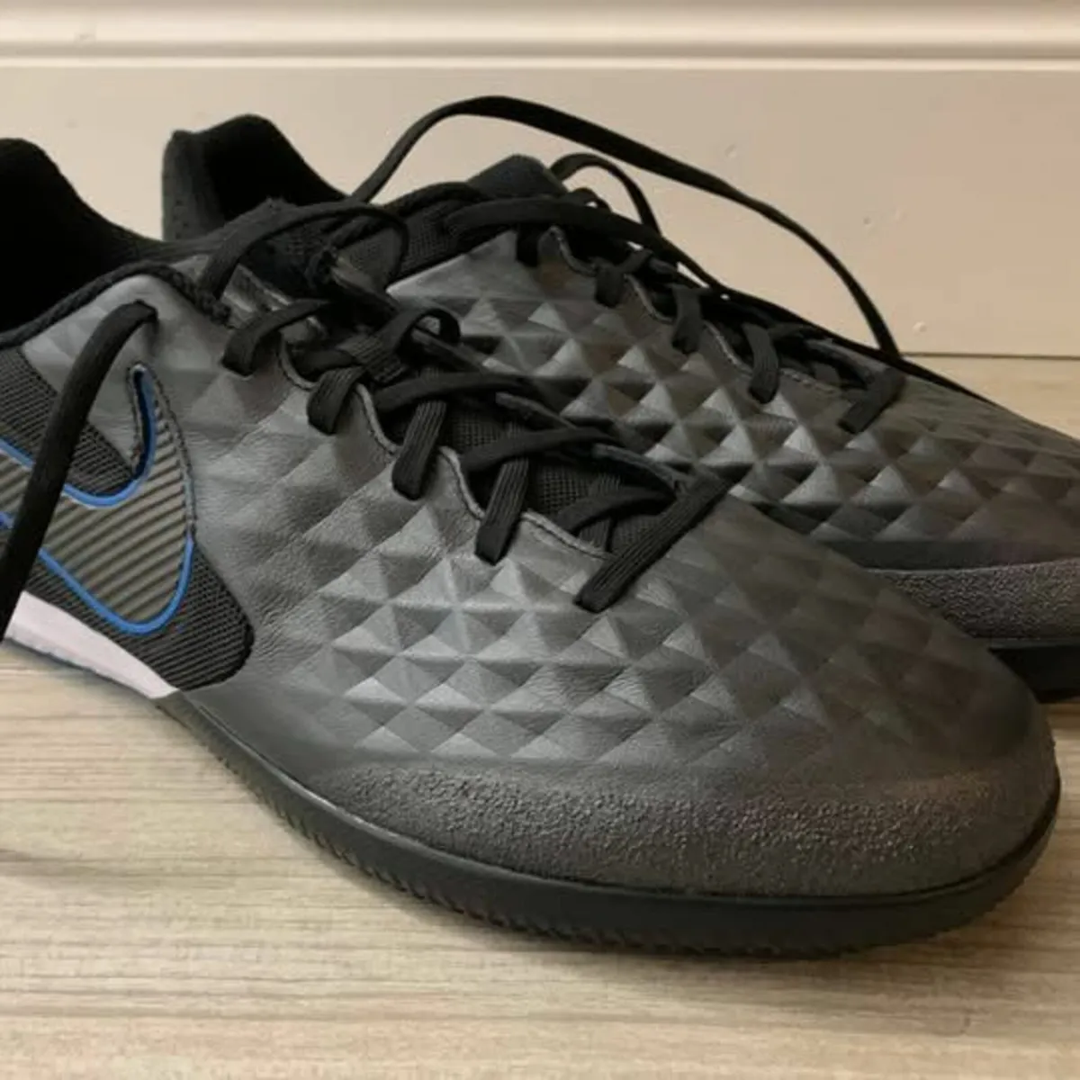 Nike Tiempo Legend 8 Pro IC Football Boots - Image 1