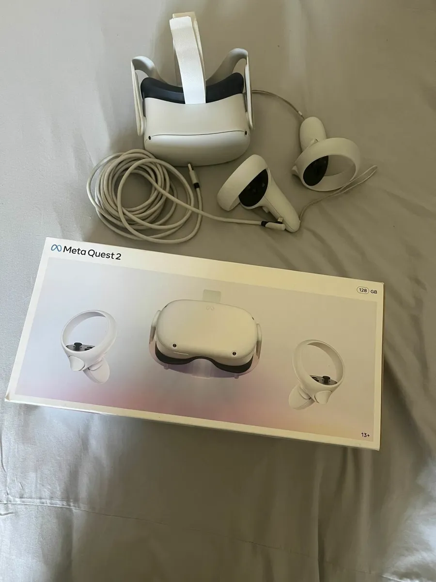 Meta Quest 2 VR headset - Image 1