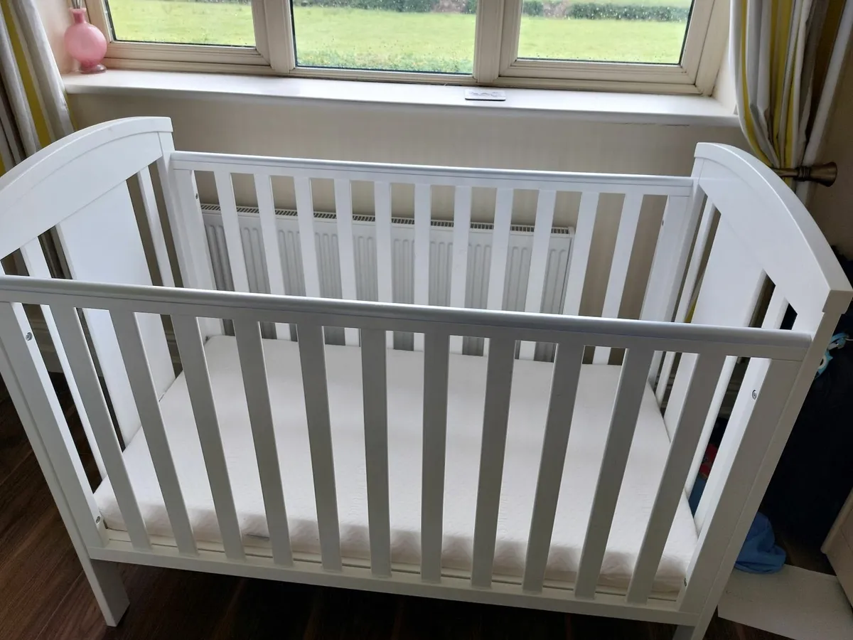 BR Baby Cot with  baby excellence matress. - Image 1