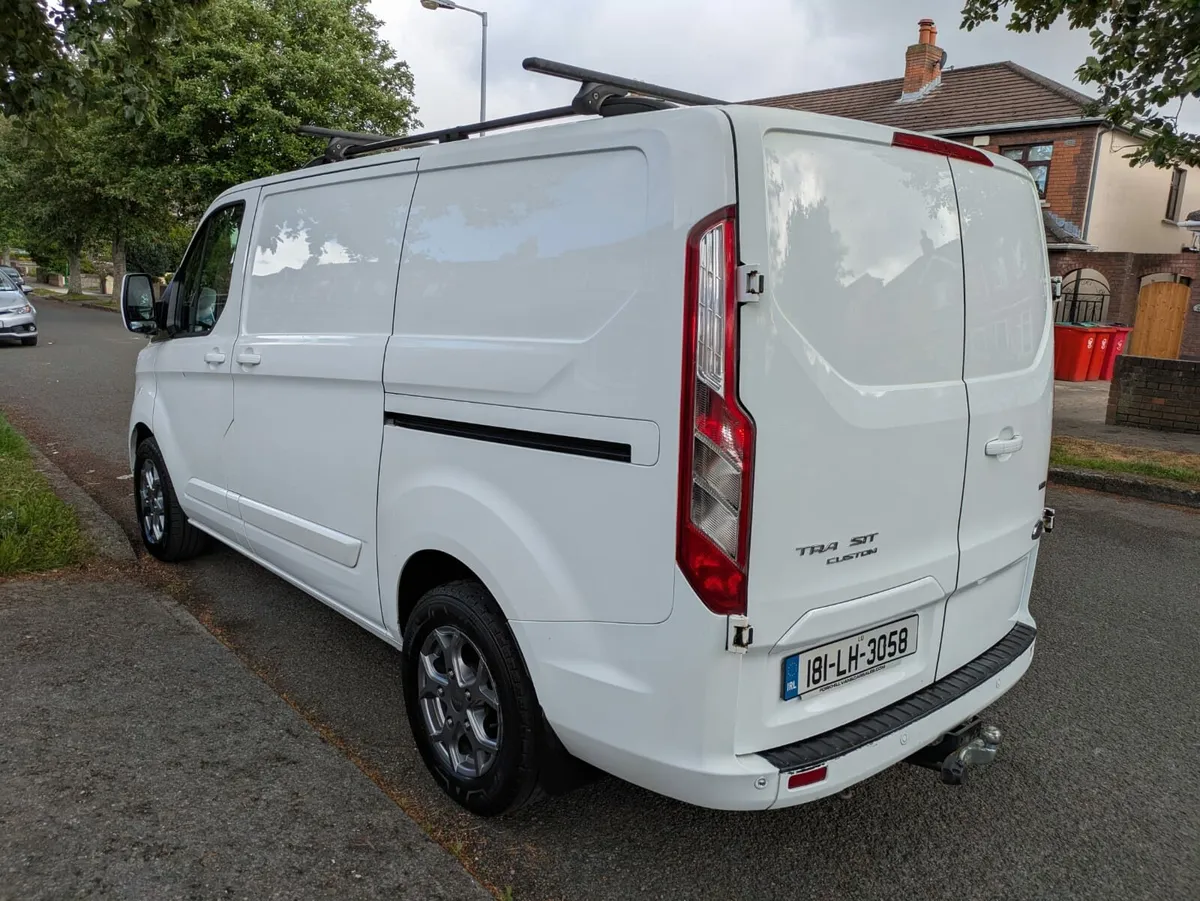 Ford Transit Custom Limited - Image 3
