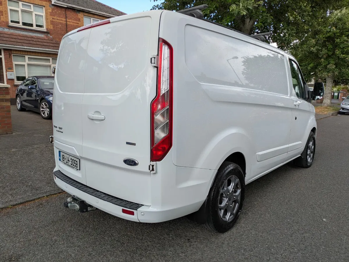 Ford Transit Custom Limited - Image 4