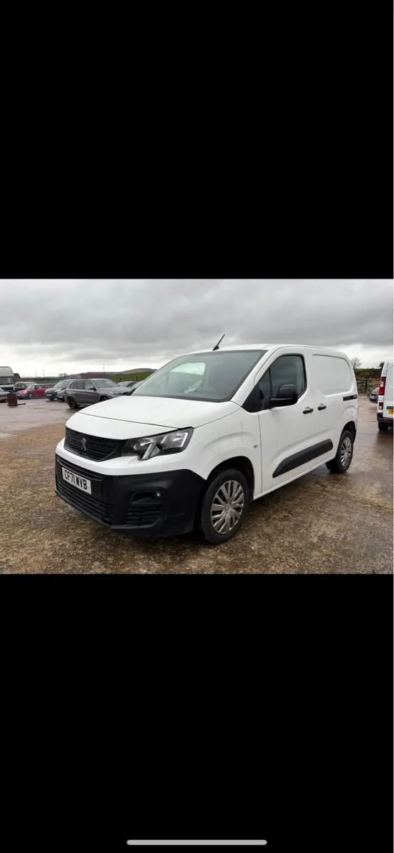Van - Image 1