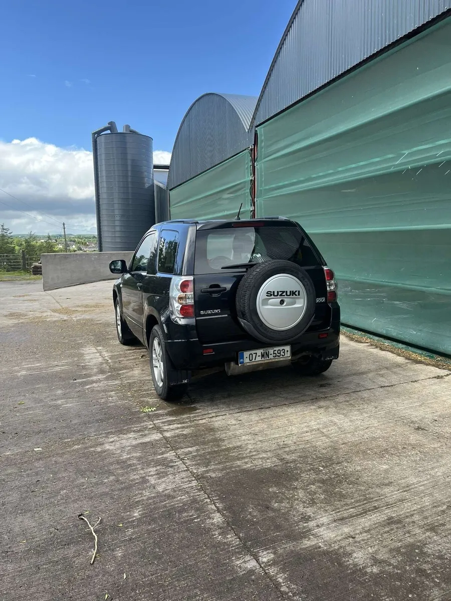 Car - Image 2