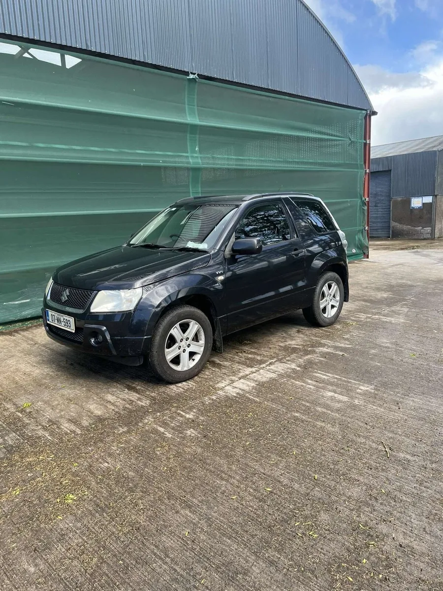 Car - Image 3