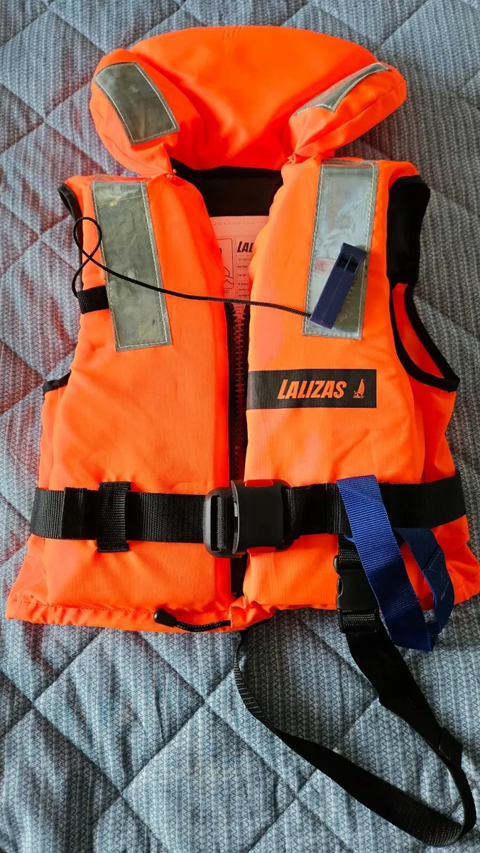 Kids life jacket - Image 1