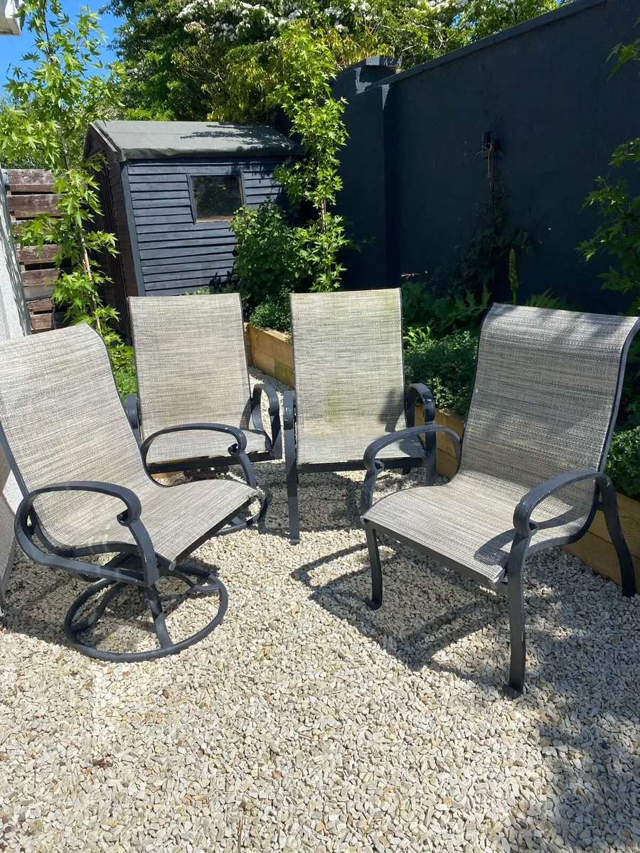 Garden table and 4 chairs - Image 2