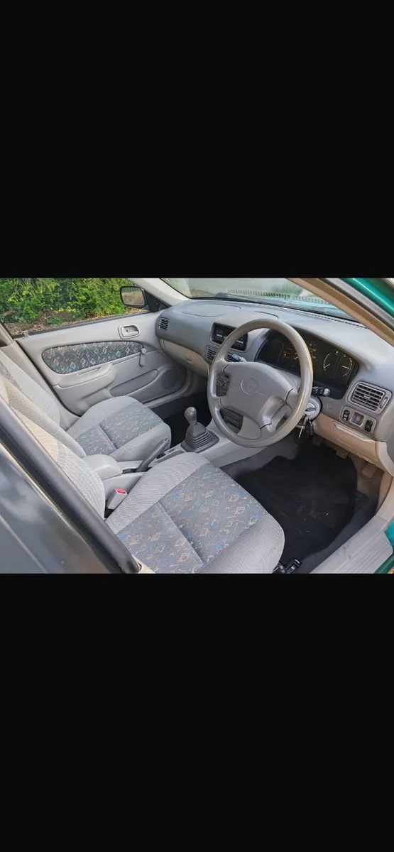 Toyota Corolla 1998 - Image 3