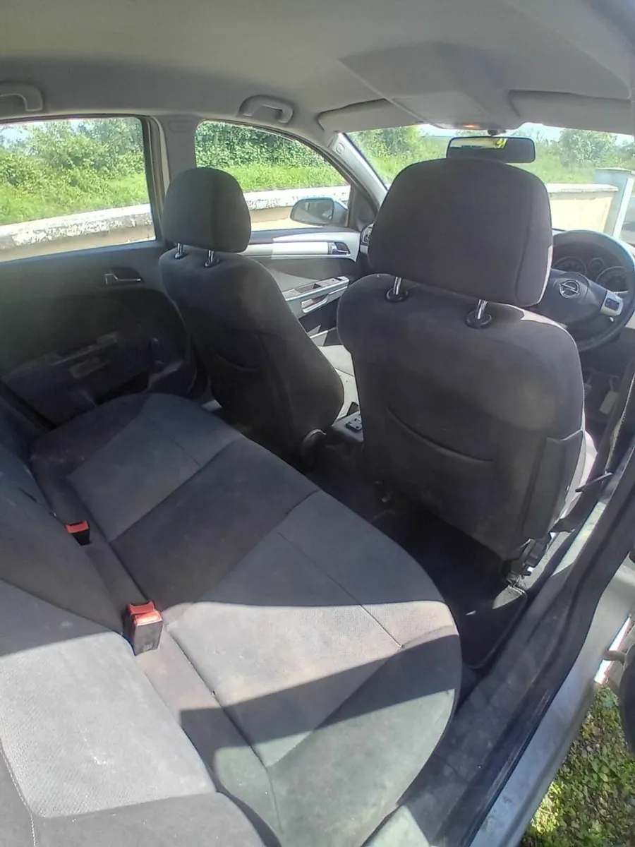 Opel Astra 2008 - Image 3