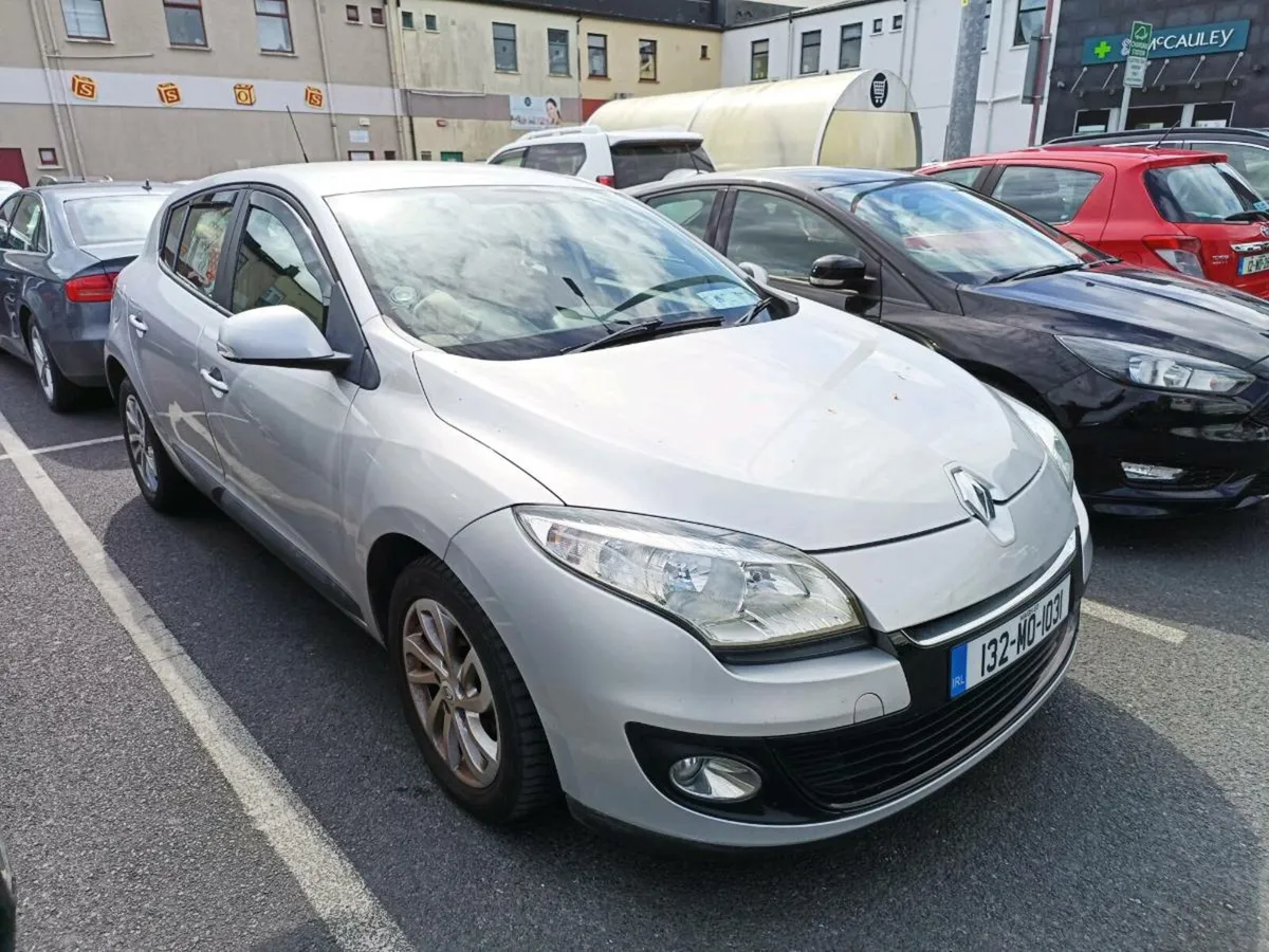 132 Renault Megane auto *NCT**tax**low kms* - Image 1