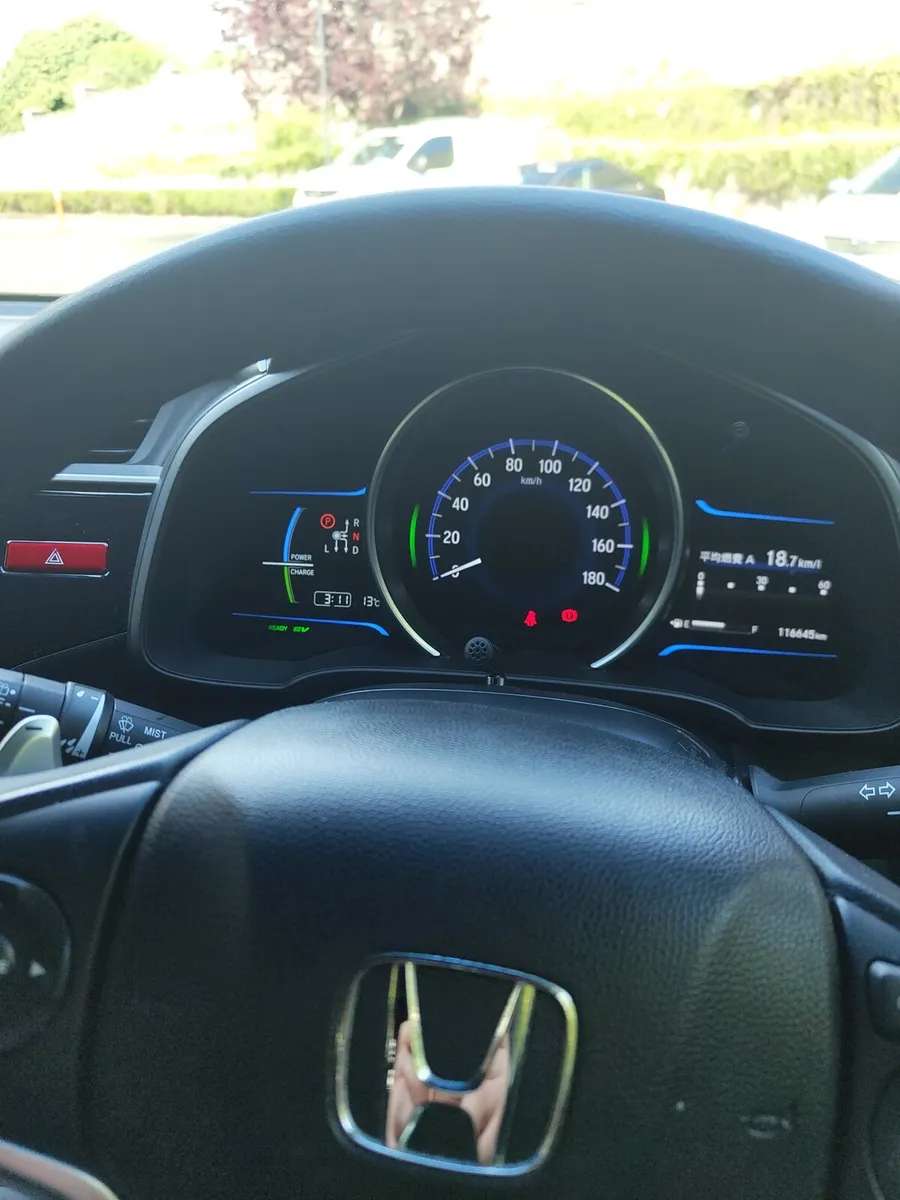 Honda Fit 1.5 hybrid - Image 3