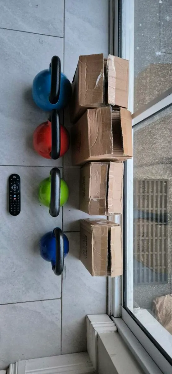 4xbrand new cast iron kettlebells - Image 4