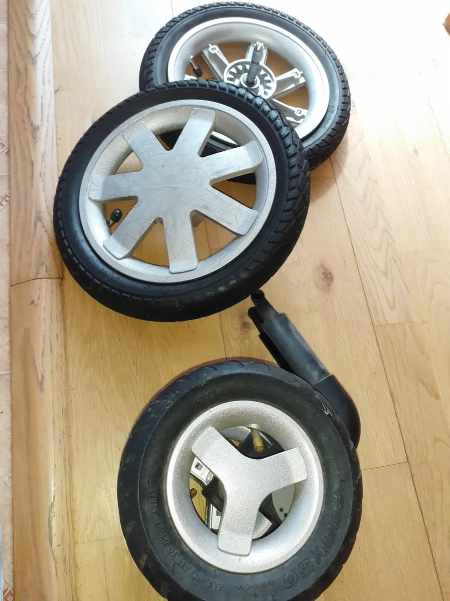 Set of 3 all terrain air tyres for quinny - Image 2