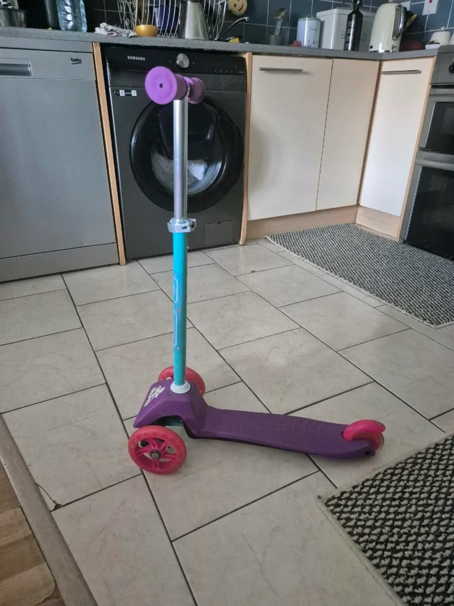 Kids scooter - Image 3
