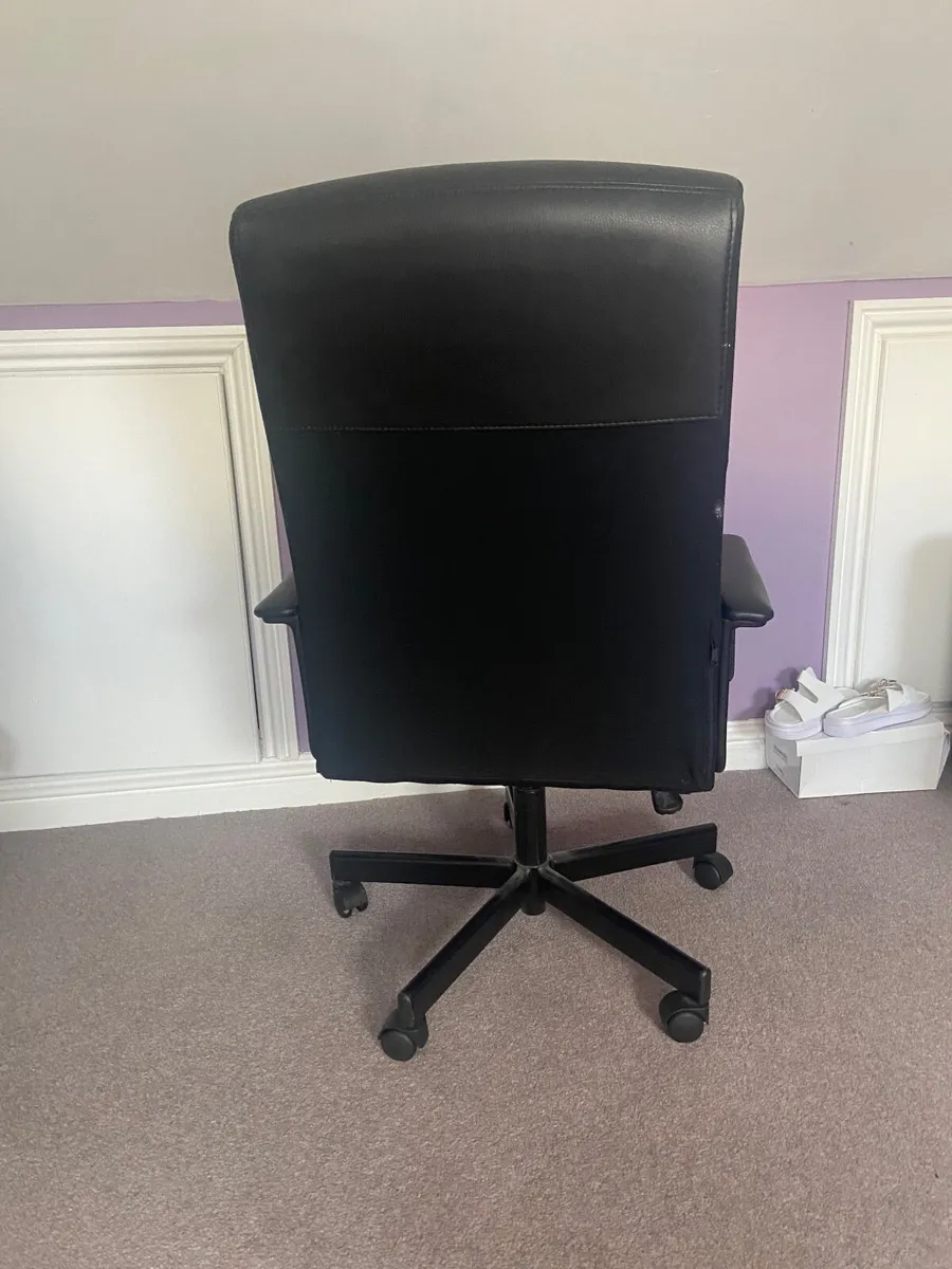 Desk chair - Image 2