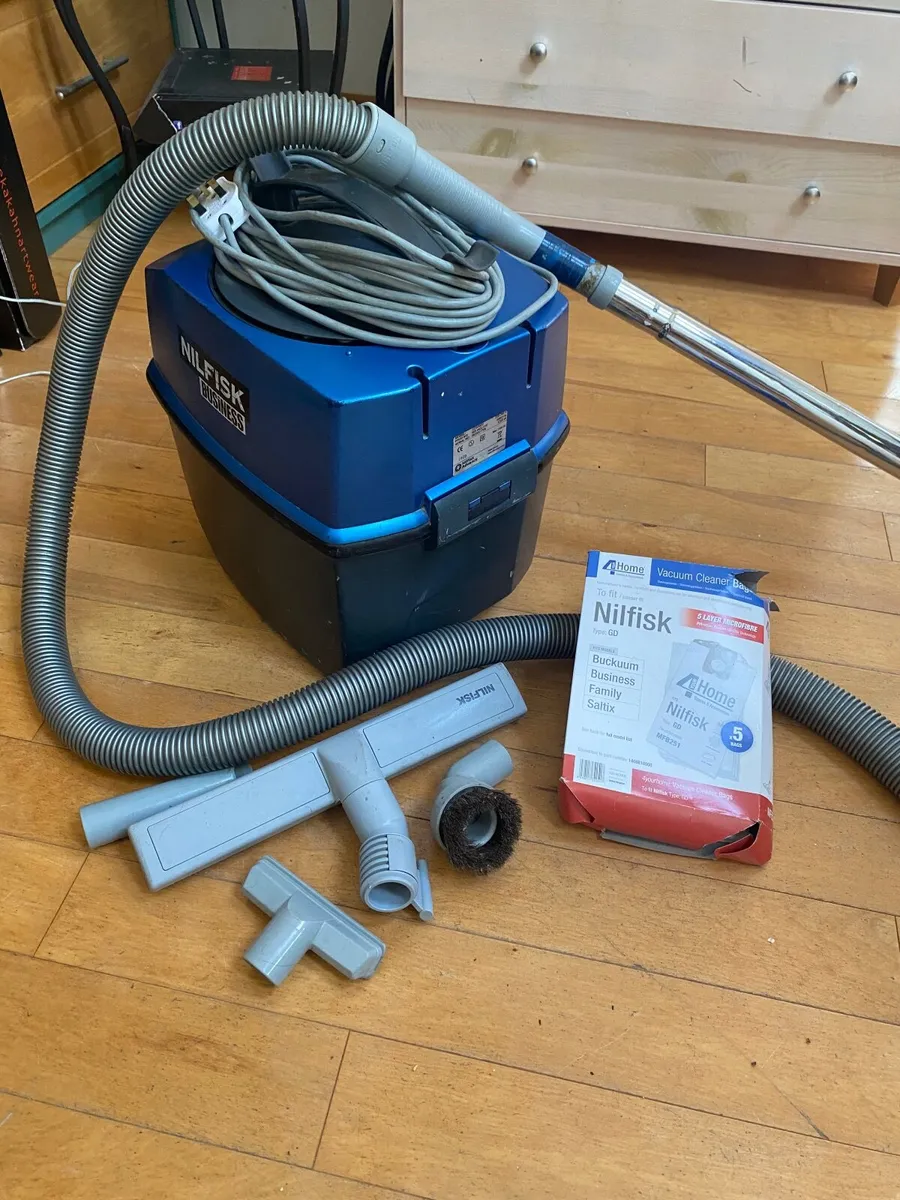Vacuum cleaner - Image 3