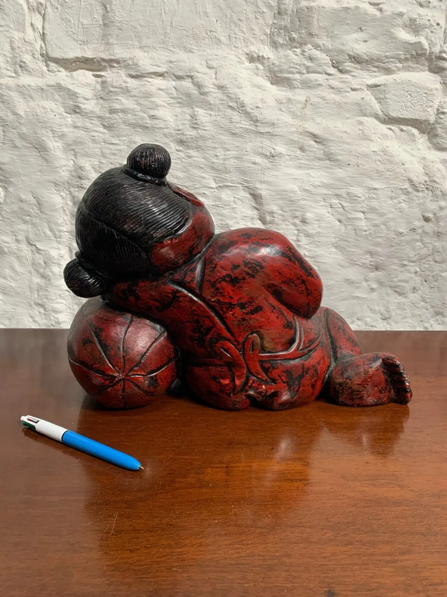 Large carved wooden Guanyin girl. - Image 3