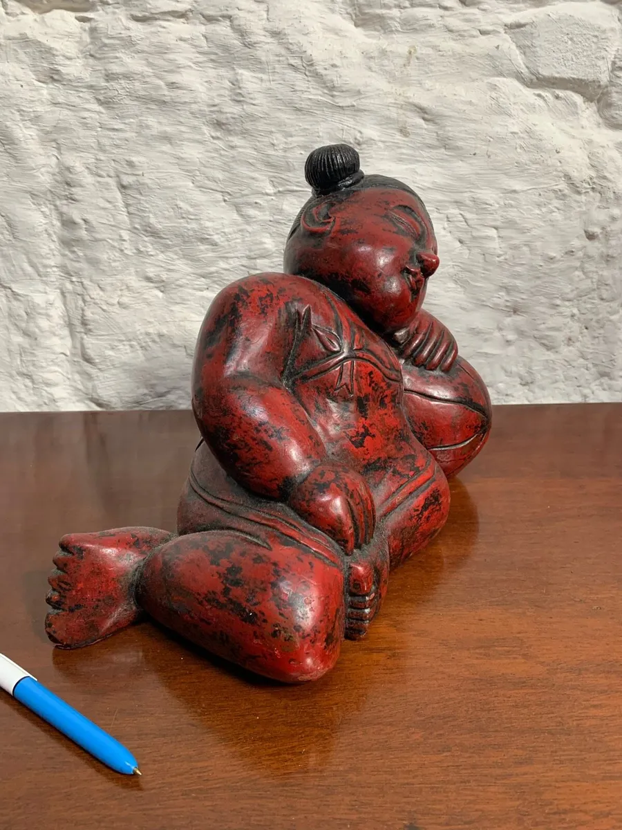 Large carved wooden Guanyin girl. - Image 4