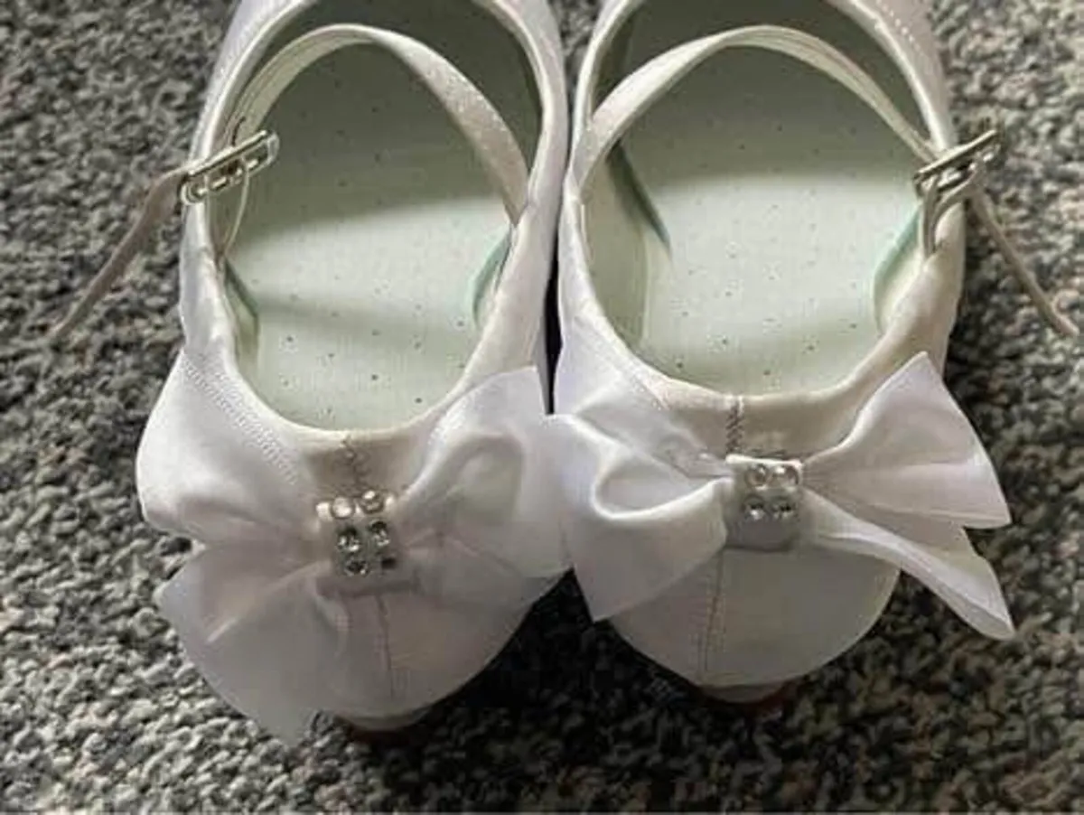 Girls shoes - Image 2