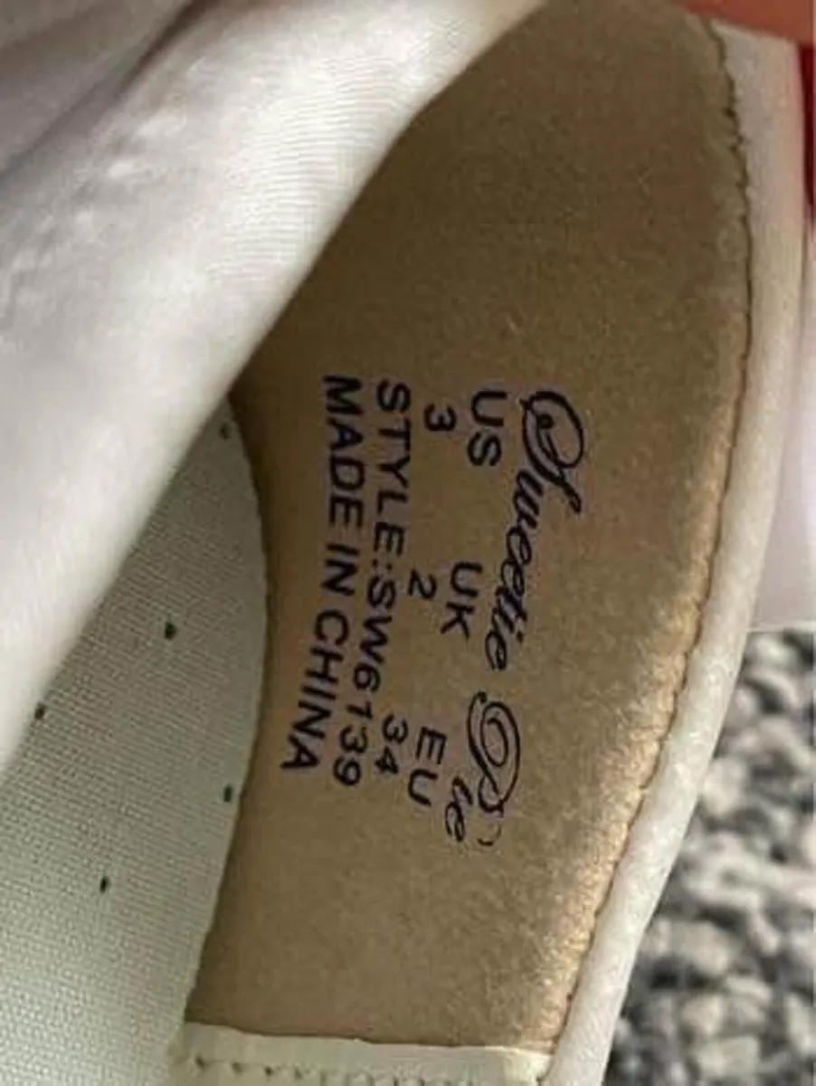 Girls shoes - Image 4