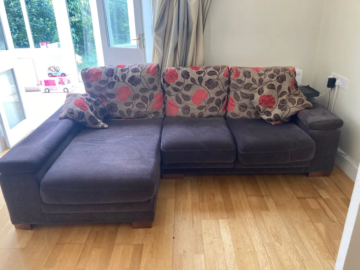 Couch - Image 1