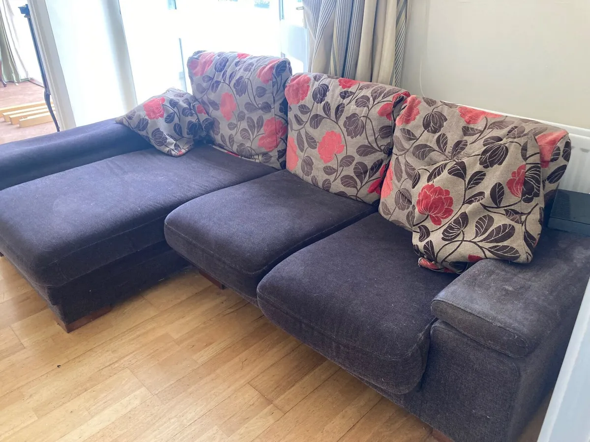 Couch - Image 3