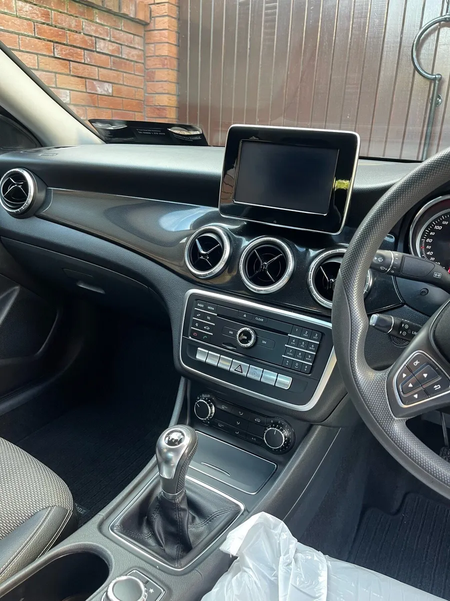 2018 Mercedes-Benz CLA180 Urban Edition - Image 3