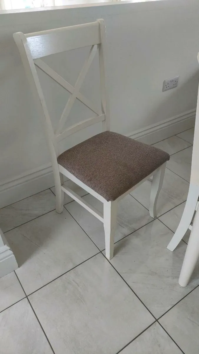 Kitchen/Dining Table - Image 3