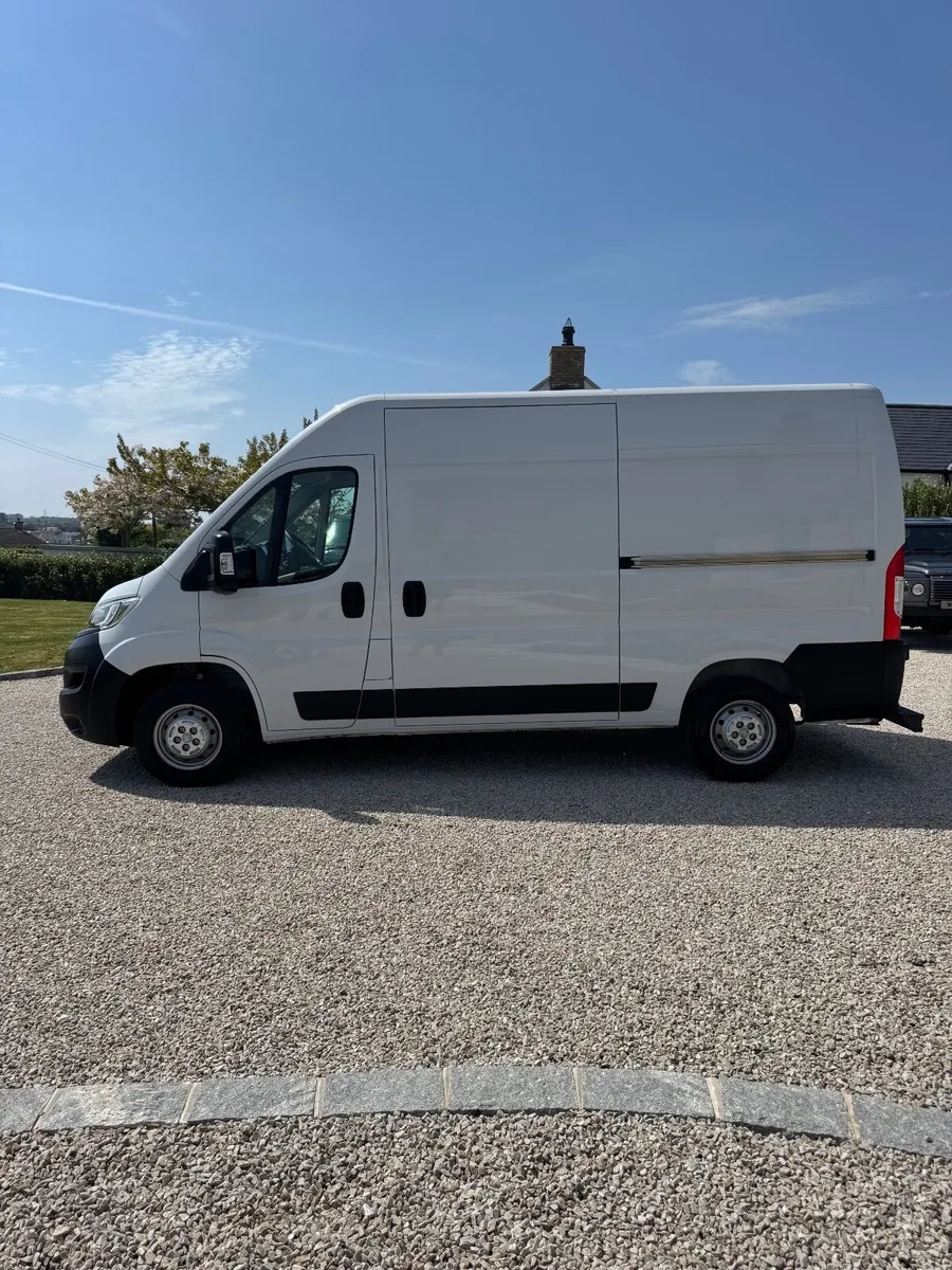 Late 2024 Peugeot Boxer Prof Prem+ L2H2 - Image 4