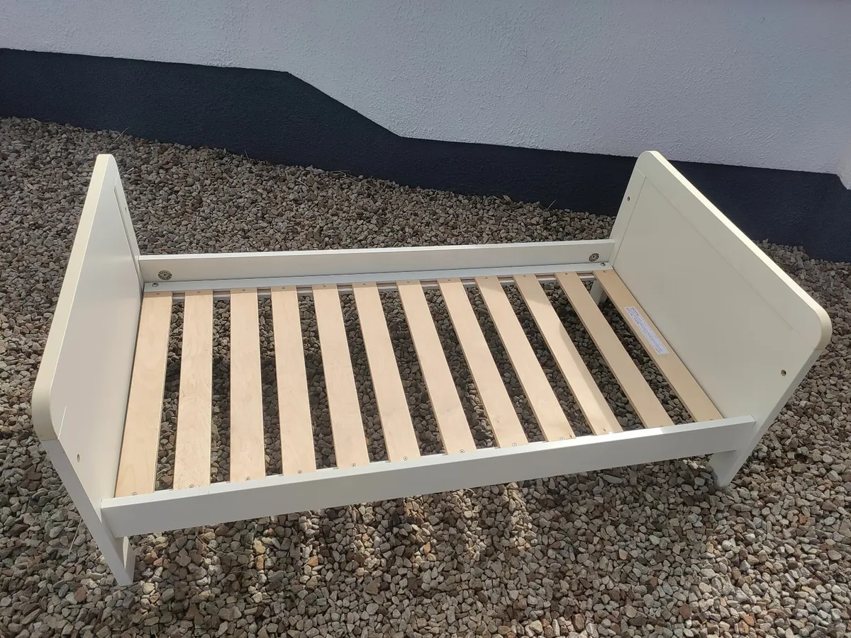 Mamas and Papas Cot/Bed - Image 2