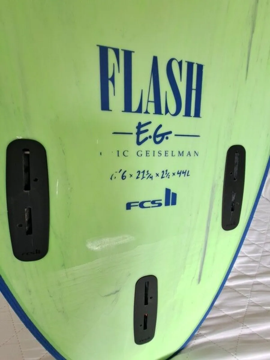 Surfboard Softech Flash - Image 3