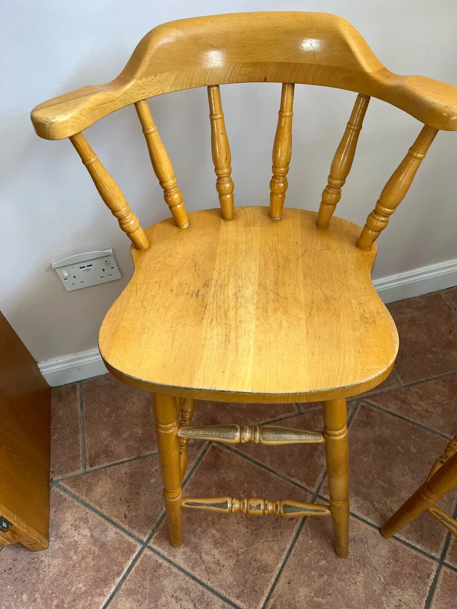 Kitchen stools x 2 - Image 4