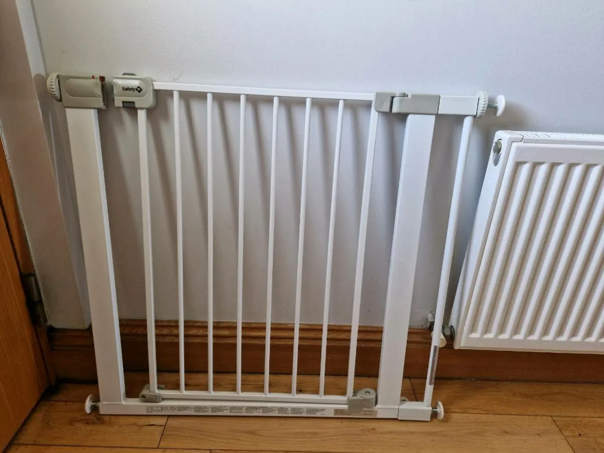 Baby stair gate - Image 2