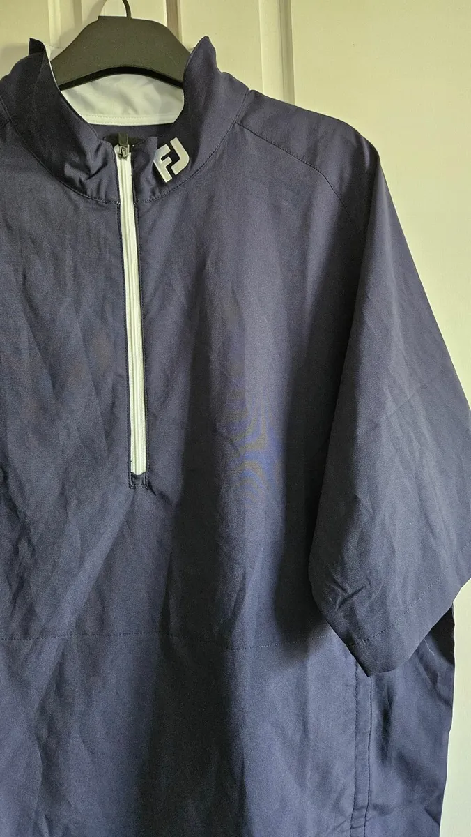 Foot joy short sleeve lightweight pullover. - Image 4