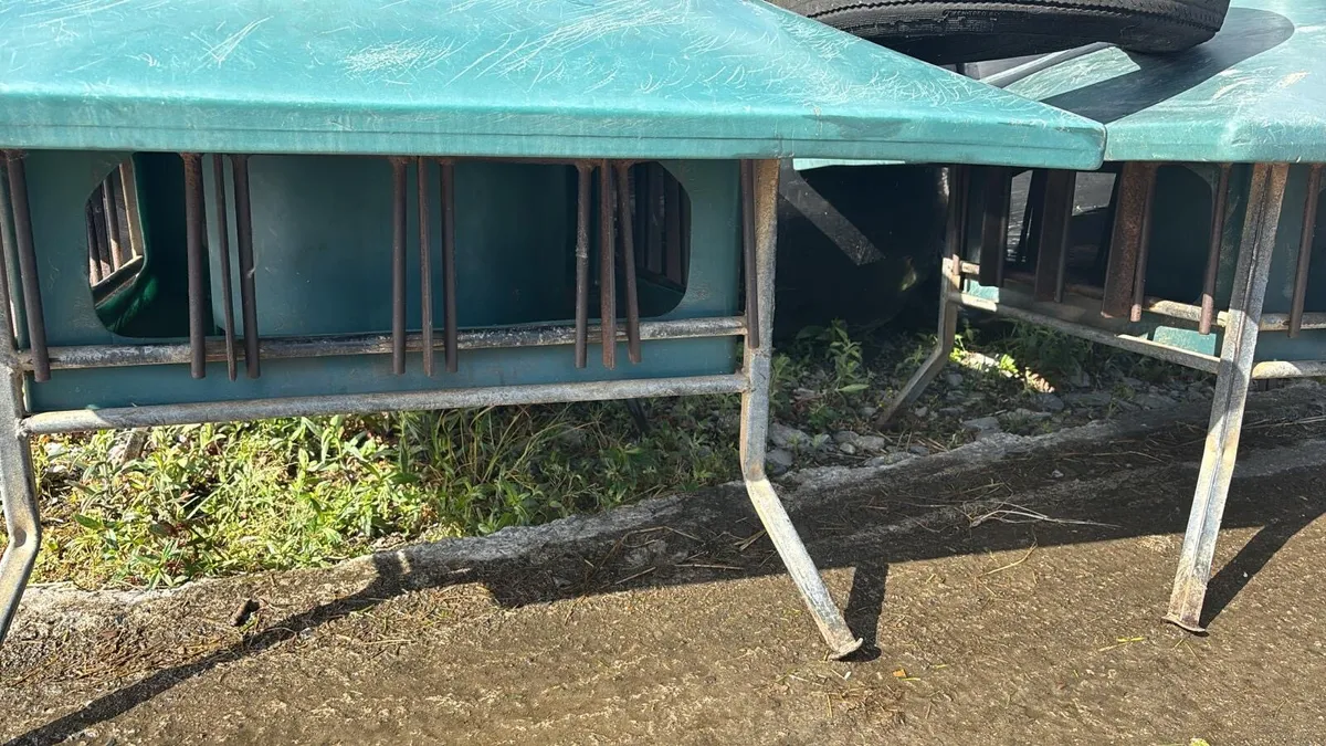 Lamb creep feeders and water baths - Image 3
