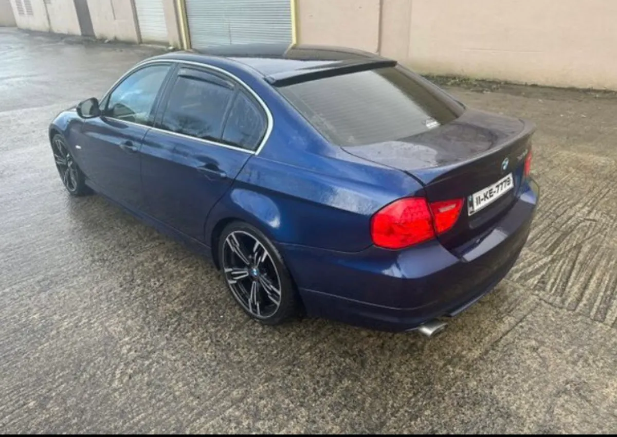 E90 320D - Image 4