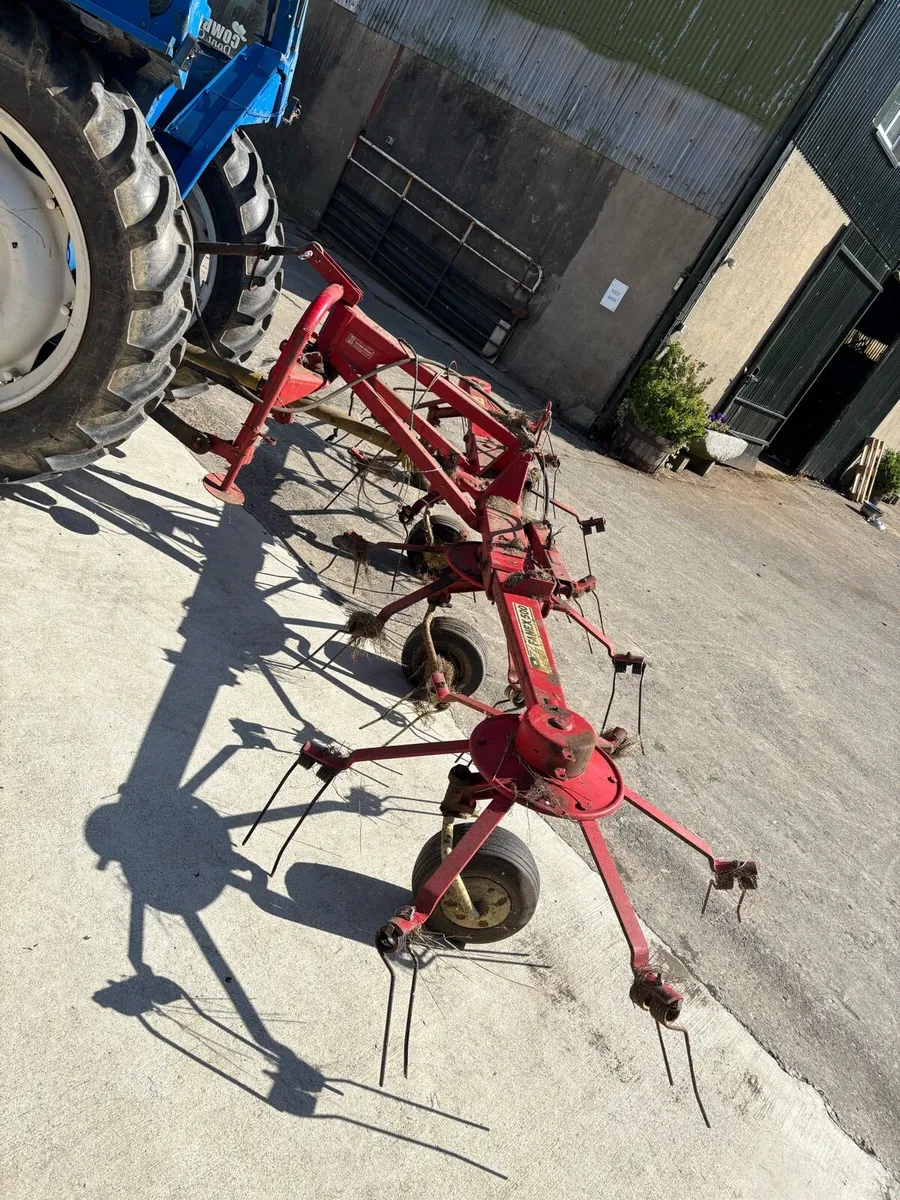 4 rotor tedder - Image 1