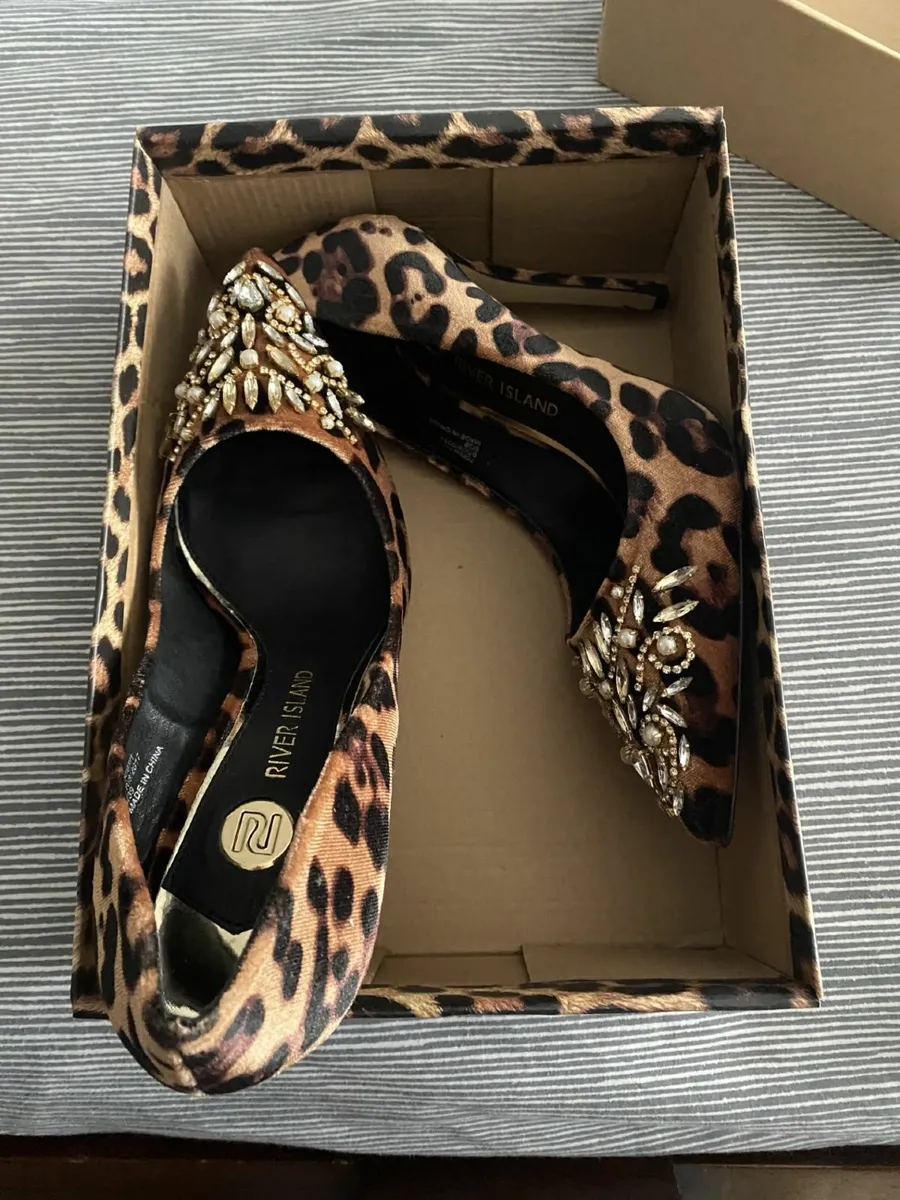 shoes - Image 1
