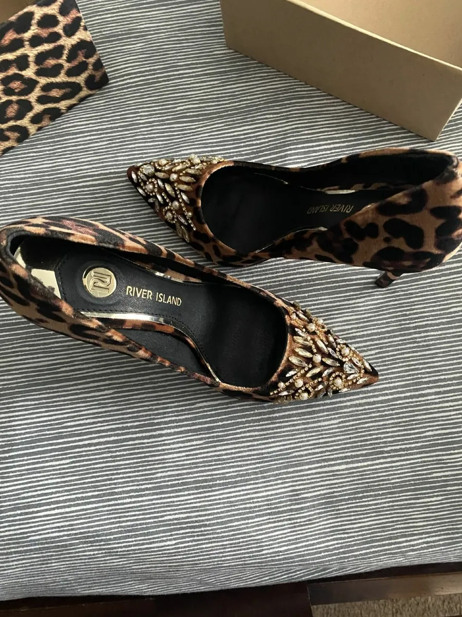 shoes - Image 4