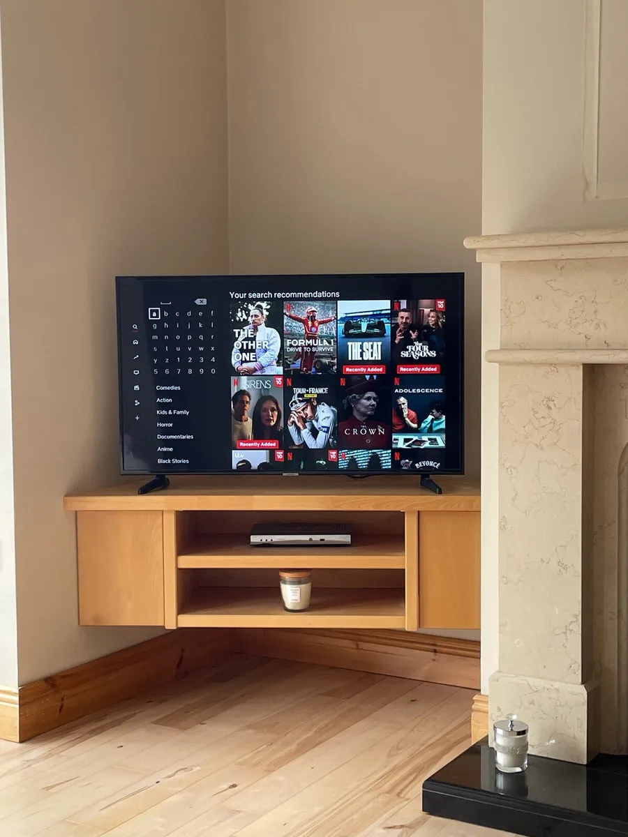 TV Unit - Image 1