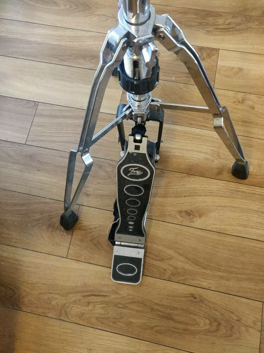 Hi hat stand and paiste Cymbal - Image 2