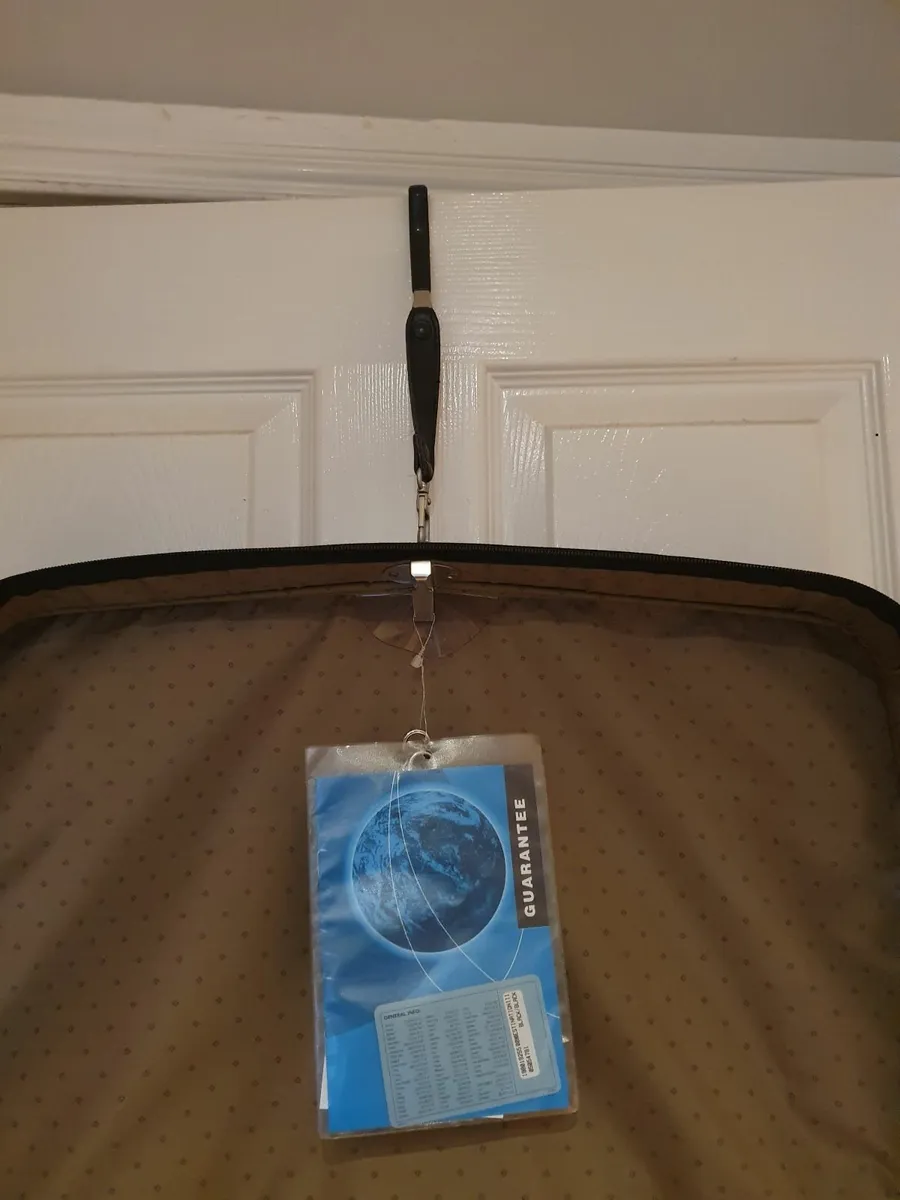 Samsonite Luggage Foldover Bag. - Image 4