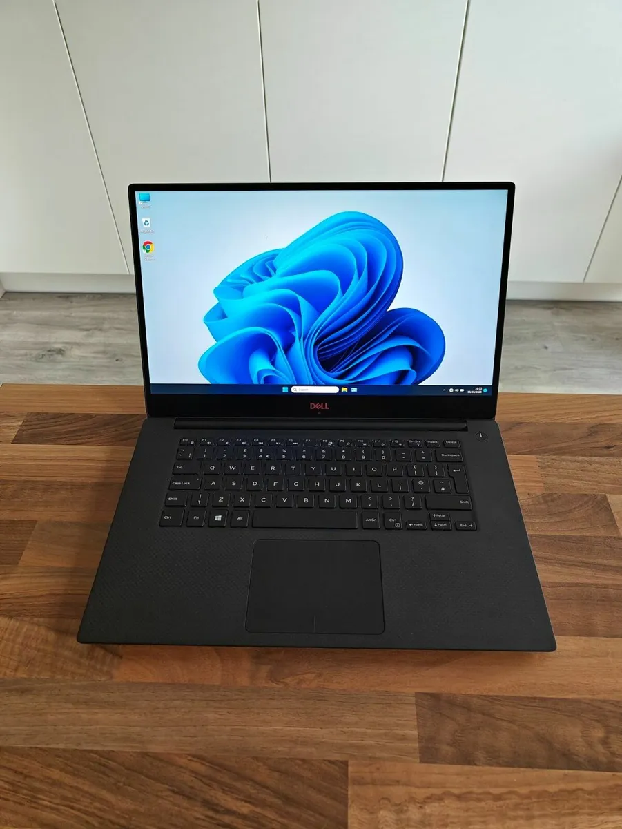 Dell Precision 5530 | i7 | 16GB | 252GB | 15.6" 4K - Image 1