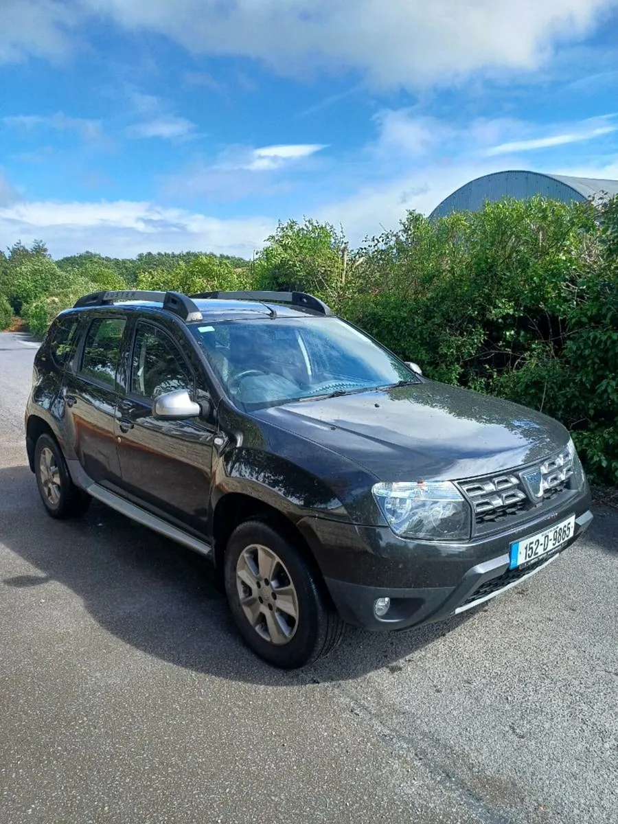 DACIA DUSTER 2015 LOW KM - Image 2