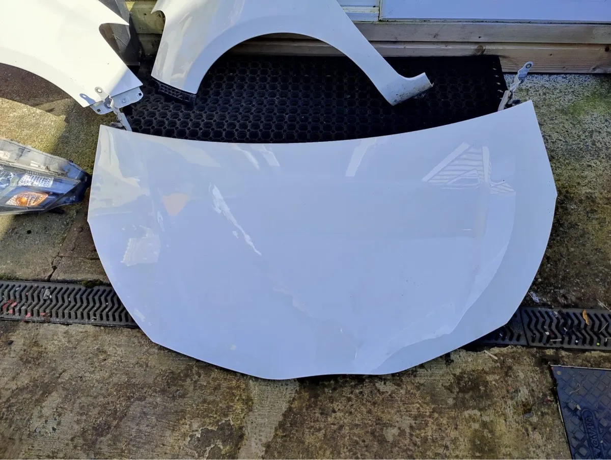 Toyota Yaris Vitz 2016 Parts - Image 1