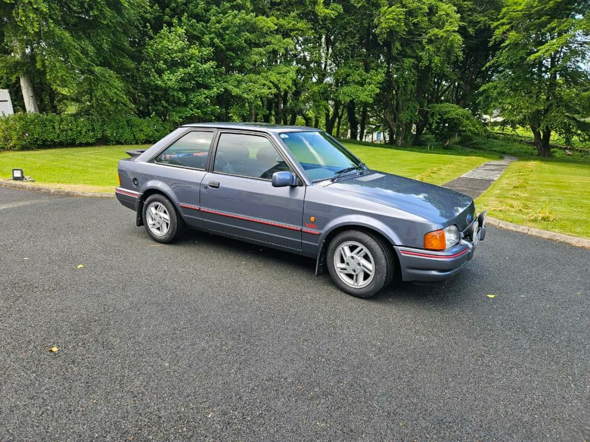 Ford escort xr3i - Image 2