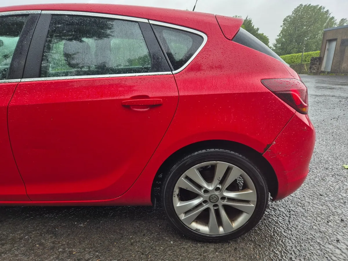 Vauxhall Astra 2011 - Image 3