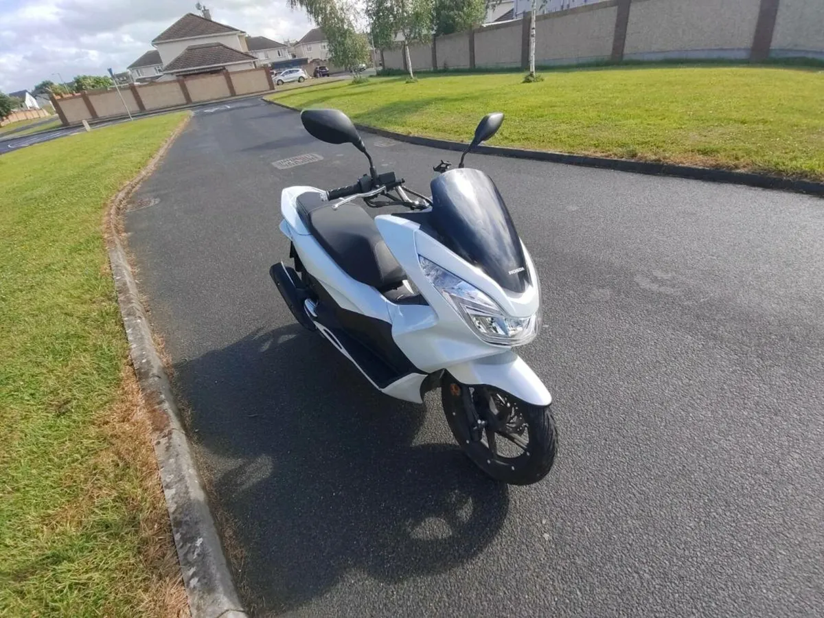 Honda PCX125 2018 - Image 1