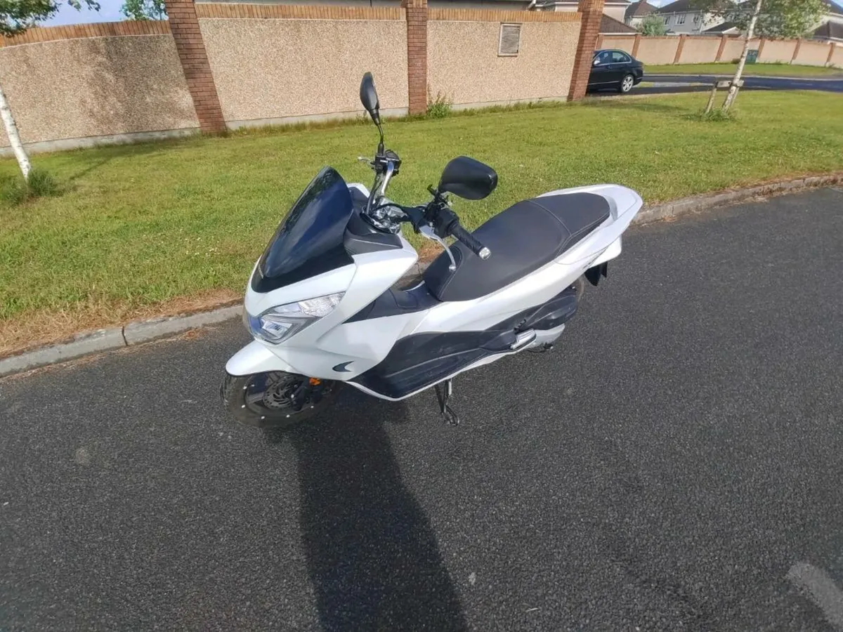 Honda PCX125 2018 - Image 2